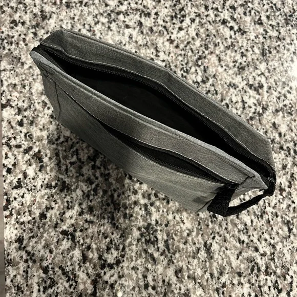 Stylish Gray Accessories Bag - Picture 4 of 4